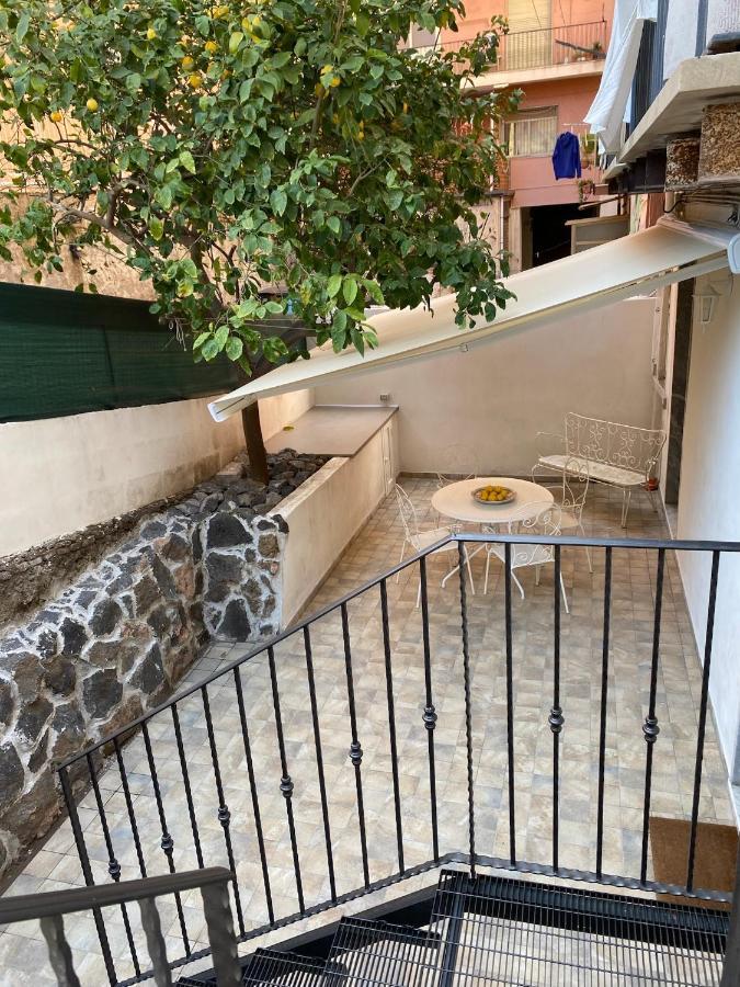 Cortile Mongibello Catane Extérieur photo