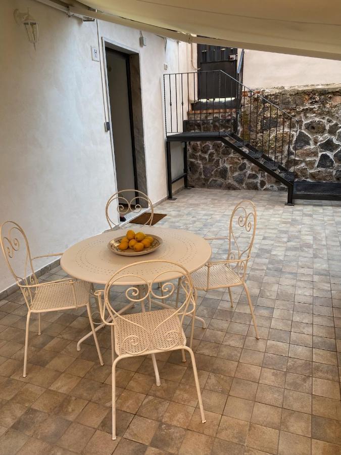 Cortile Mongibello Catane Extérieur photo
